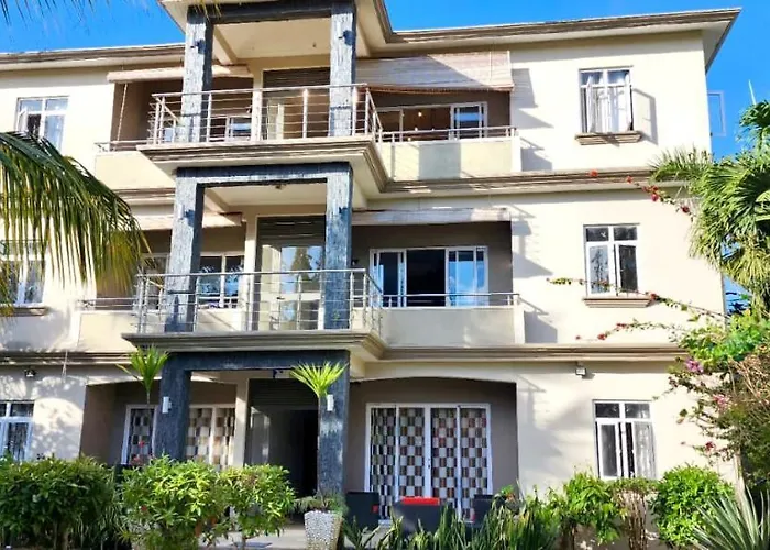 Pebble Bay Garden View F3